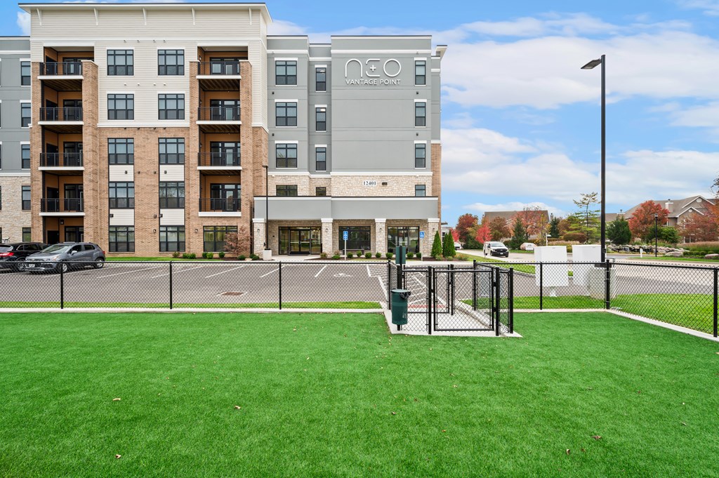 the residences at city center apartments photo 1