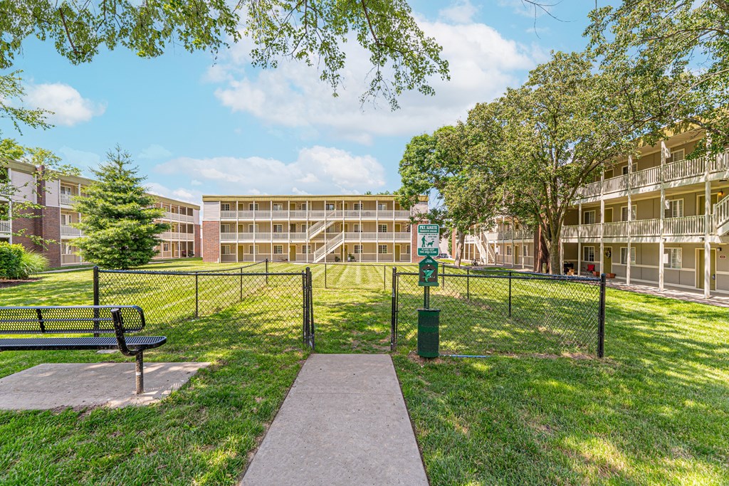 the preserve at ballantyne commons dog park apartments tx