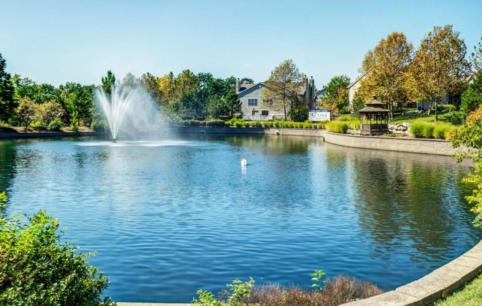 Boulder Springs lake