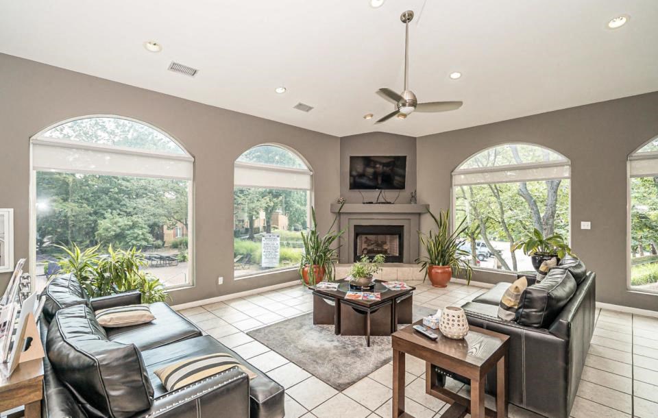 Bennington Heights Apartments, 2037 Chablis Drive, Maryland Heights, MO