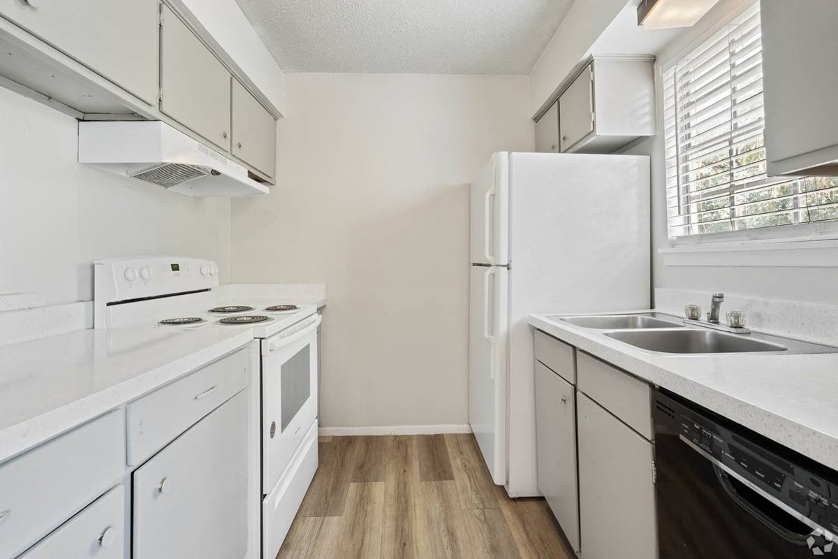 Bel Air on 25th Apartments