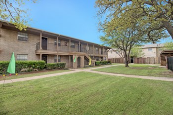 2800 S. 25th Street 1-3 Beds Apartment for Rent - Photo Gallery 32
