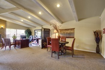 2800 S. 25th Street 1-3 Beds Apartment for Rent - Photo Gallery 30