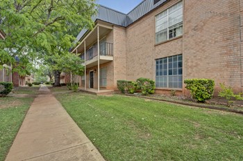 2701 Southwest Drive 1-3 Beds Apartment for Rent - Photo Gallery 24