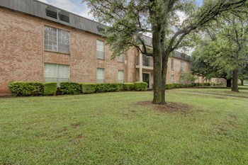 2701 Southwest Drive 1-3 Beds Apartment for Rent - Photo Gallery 20