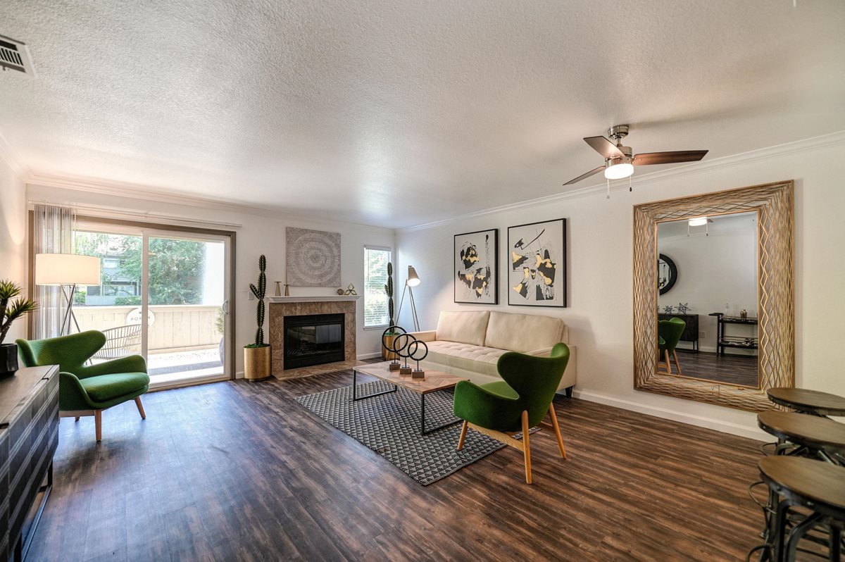 Harbor Oaks Apartments