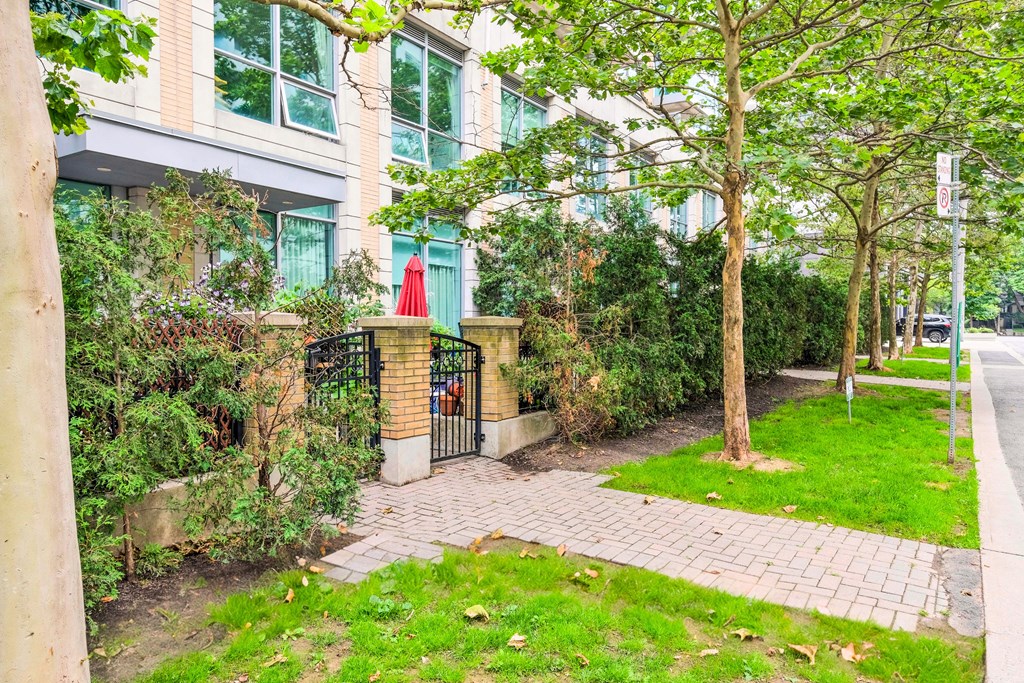 Vivere Apartments Front