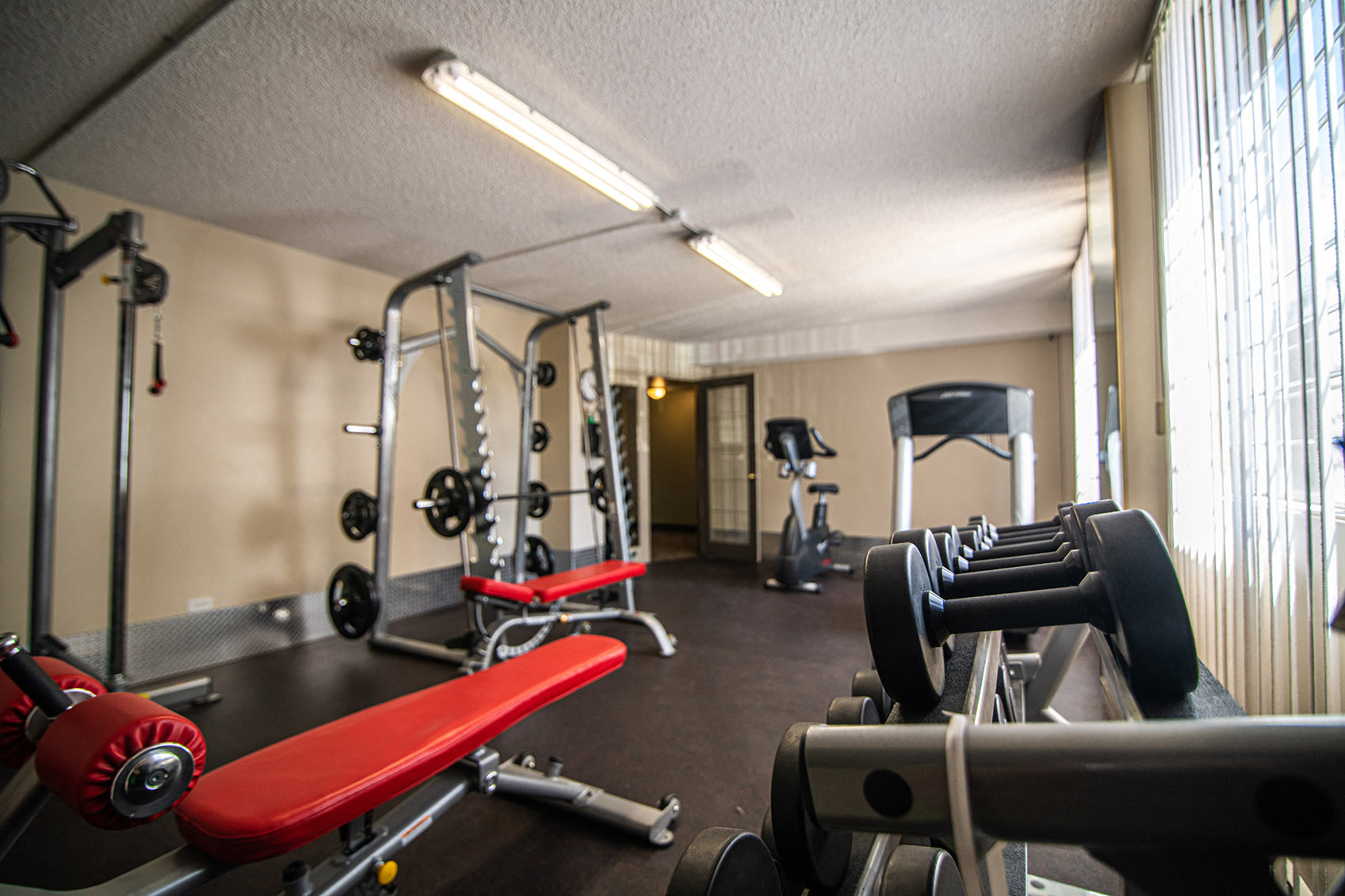 Well equipped indoor gym.  Thumbnail click to zoom.