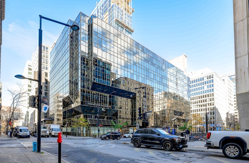 Le Demetrius is located in one of the most desirable areas of Montreal, right in the heart of the downtown core.