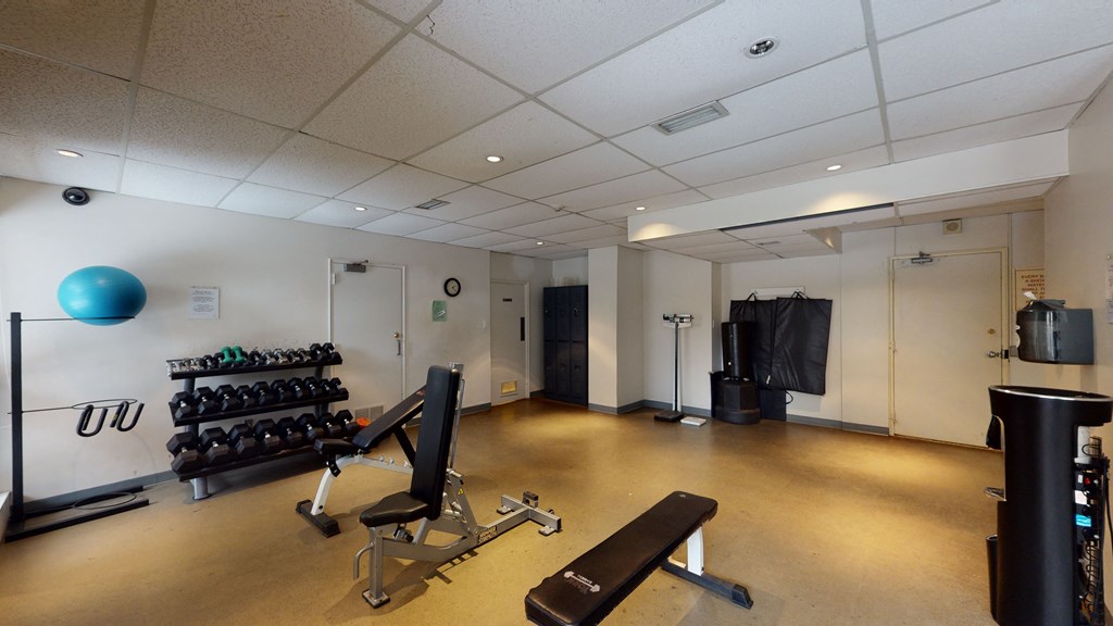 400-Walmer-Weight-Room-2