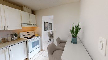 1591 Lycée Place Studio-3 Beds Apartment for Rent - Photo Gallery 18
