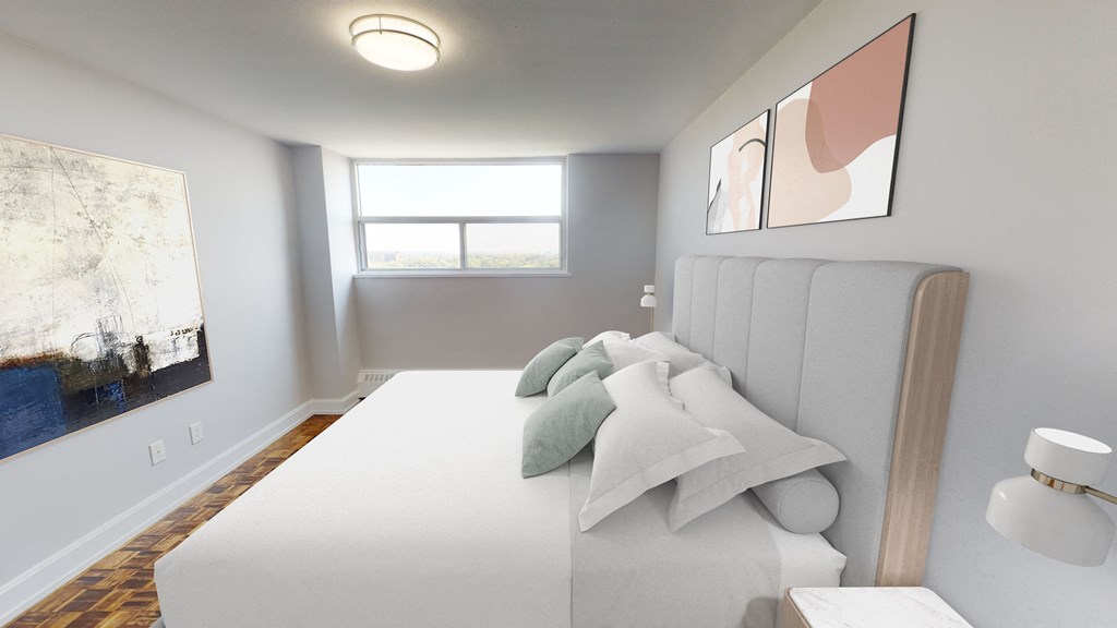 Well lit bedroom. Thumbnail click to zoom