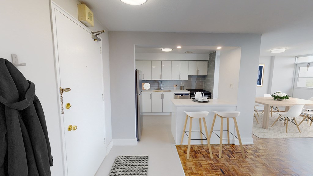 Well lit kitchen. Thumbnail click to zoom