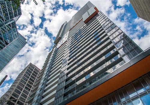 Exterior image of Livmore Bay Gerrard. Thumbnail click to zoom.