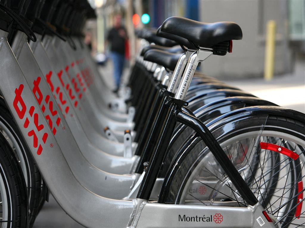 Available bike rentals.  Thumbnail click to zoom.