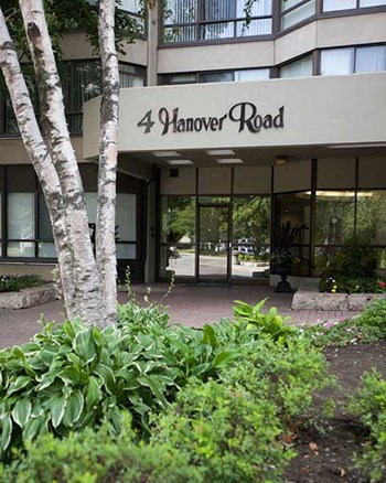 4 Hanover Road front entrance. Thumbnail click to zoom. - Photo Gallery 2