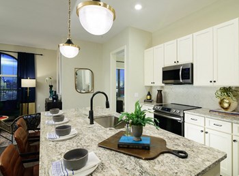 Fully Equipped Kitchen Fully Equipped Kitchen at Fairfax, Ohio, 43212 - Photo Gallery 2