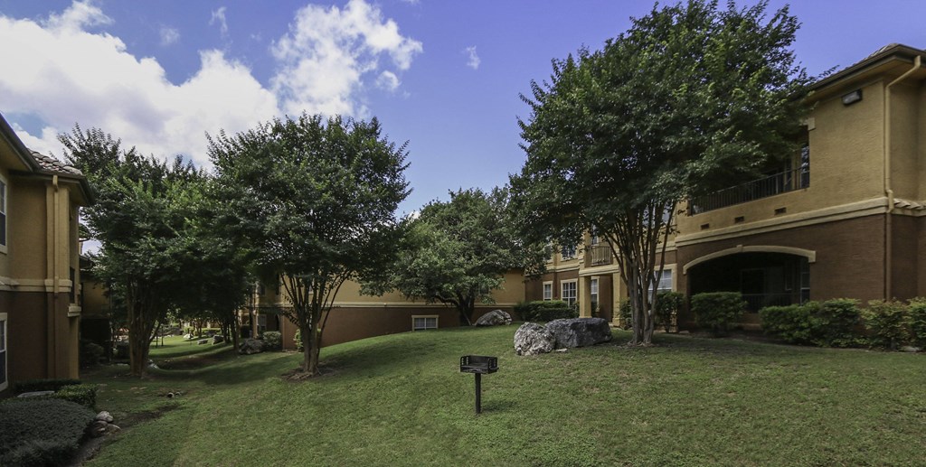 the building where the hotel is located