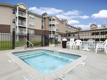 outdoor hot tub