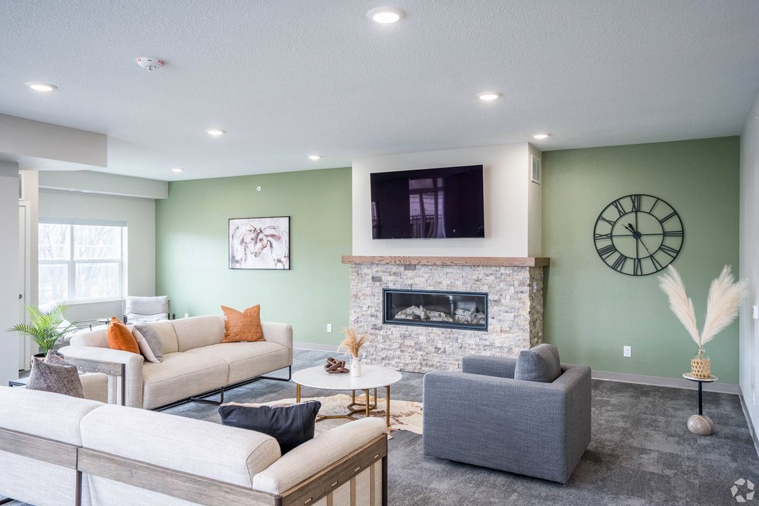 Riverchase Apartments photo