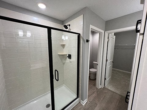 10064 32nd St NE inside 5