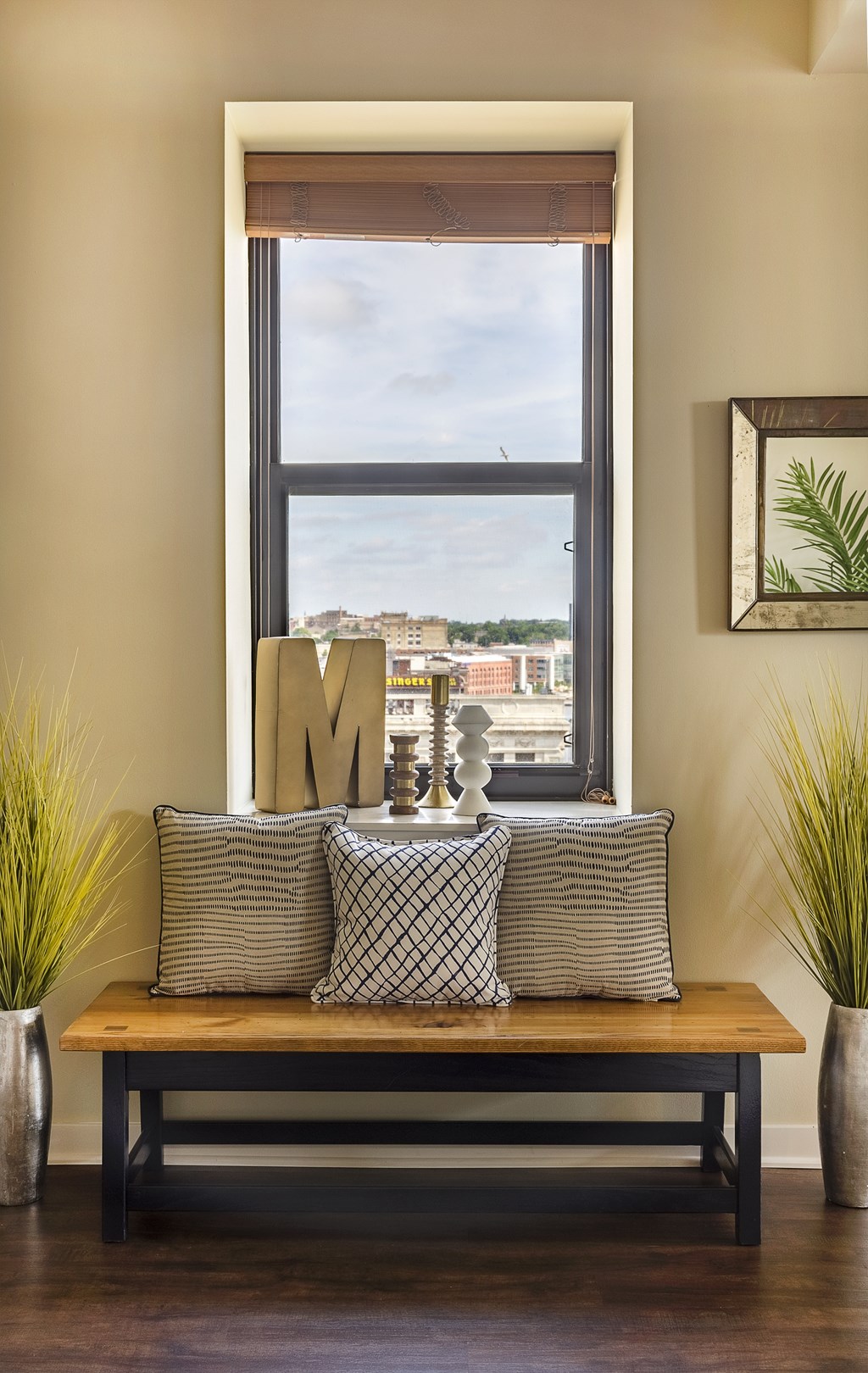 Spacious Sitting Room at Grand Wisconsin, Milwaukee