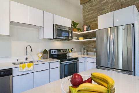 213 N Broadway Ave Studio-2 Beds Apartment for Rent