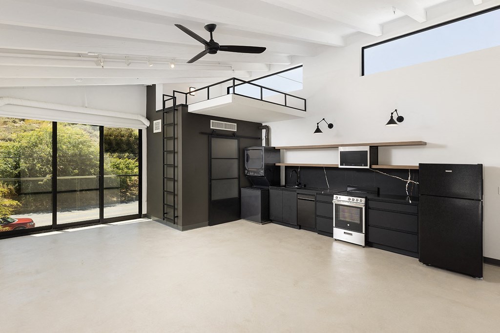 ArtLofts Upper Level Unit Laguna Beach