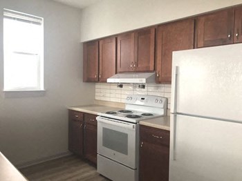 Galley Kitchen - Photo Gallery 5