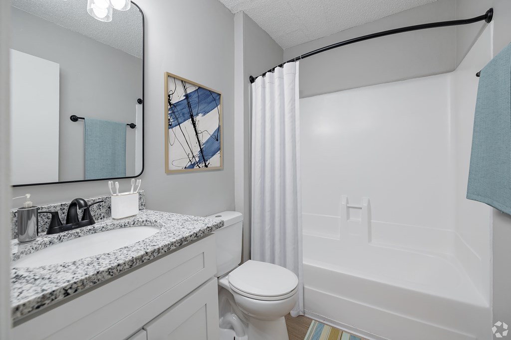A Bathroom With Bathtub at Avondale Place Apartments, Avondale Estates, 30002