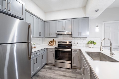 2000 Epson Plantation Dr. 2-3 Beds Apartment for Rent