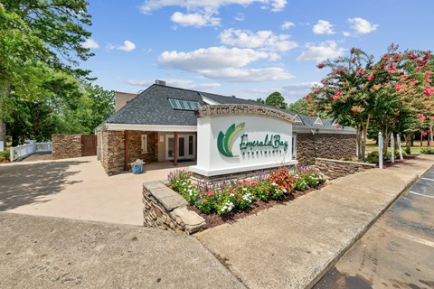 5029 Cherrycrest Ln 1-3 Beds Apartment for Rent