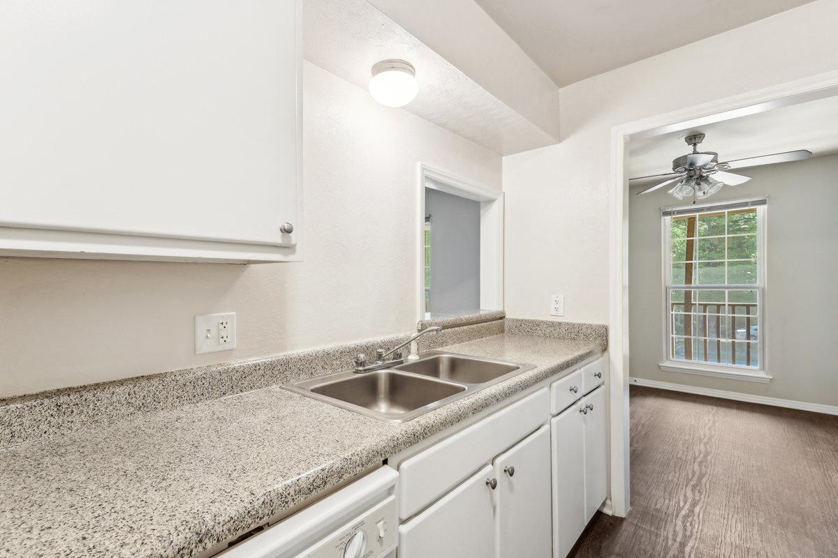 The Groves Apartments