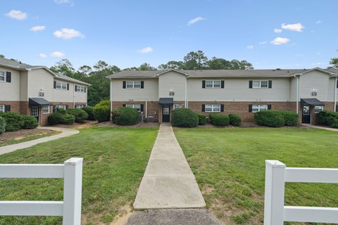 Green Yard Exterior at The Groves Apartments, Raleigh, NC