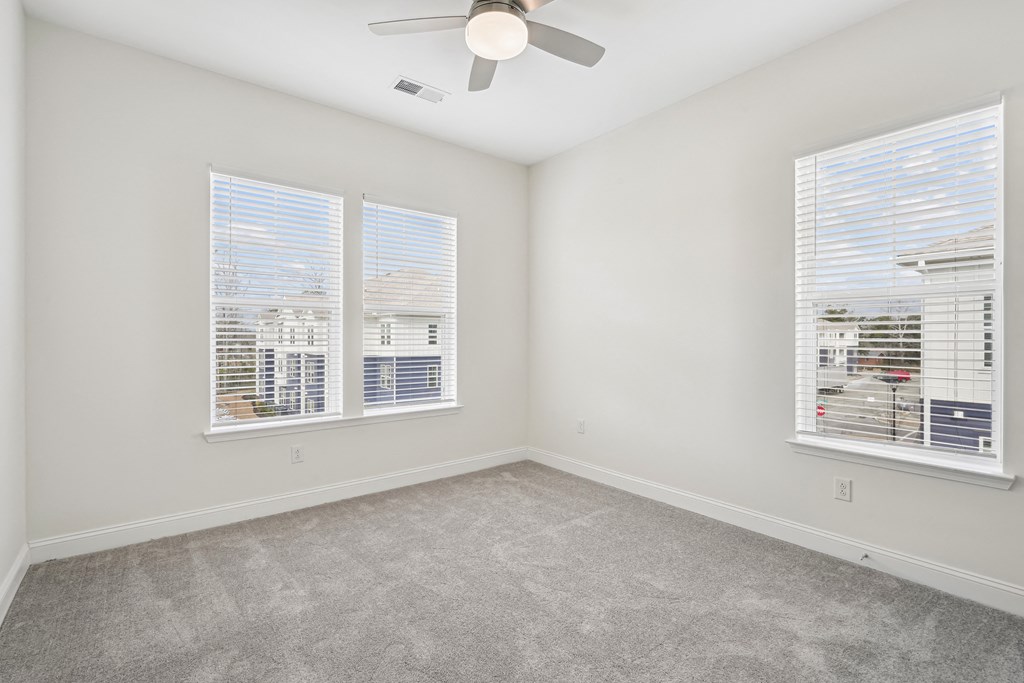 Carpeted Flooring at The Parker Leland, Leland, 28451  