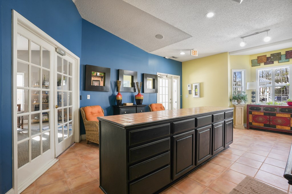 Lobby of a house with a bar and a living room  at Cape Landing, Myrtle Beach