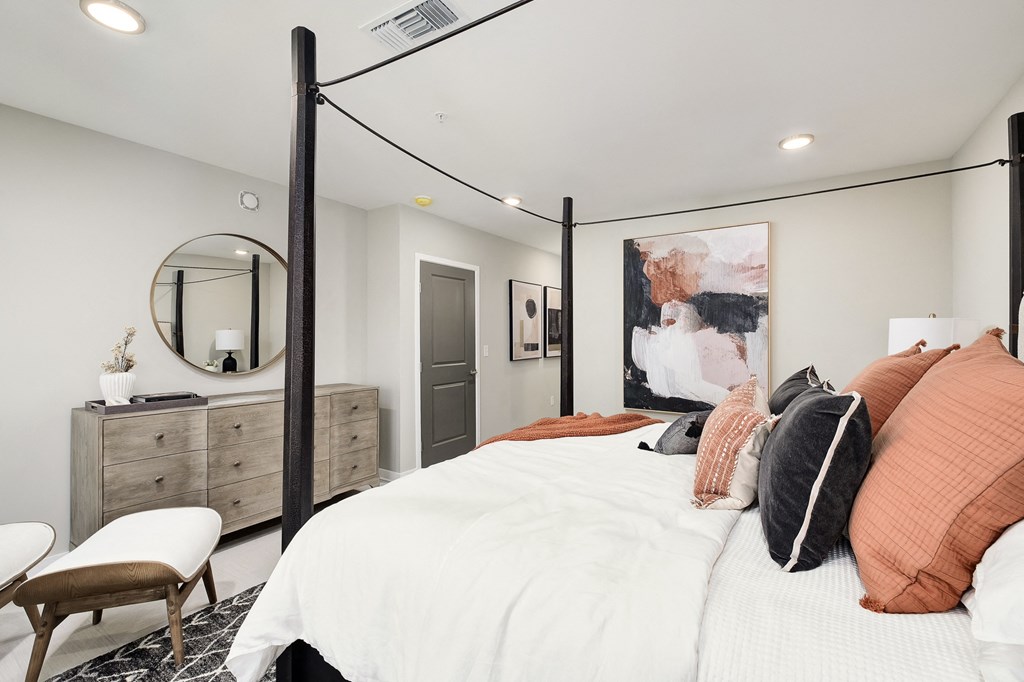 Master Bedroom with En-suite at The 600, Birmingham