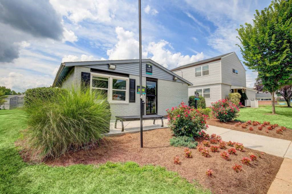 Melvin Park Exterior