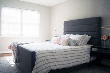 Barcroft Bedroom - Photo Gallery 6