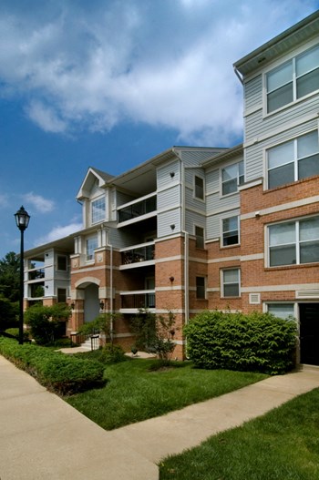 Columbia Crossing Façade 1 - Photo Gallery 26