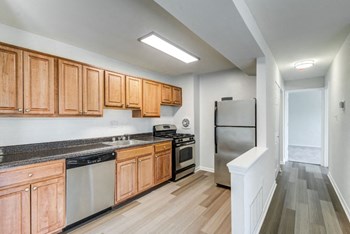 3930 Suitland Rd Studio-3 Beds Apartment for Rent - Photo Gallery 4