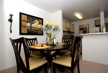128 Chestnut Ridge Dr 1-3 Beds Apartment for Rent - Photo Gallery 2