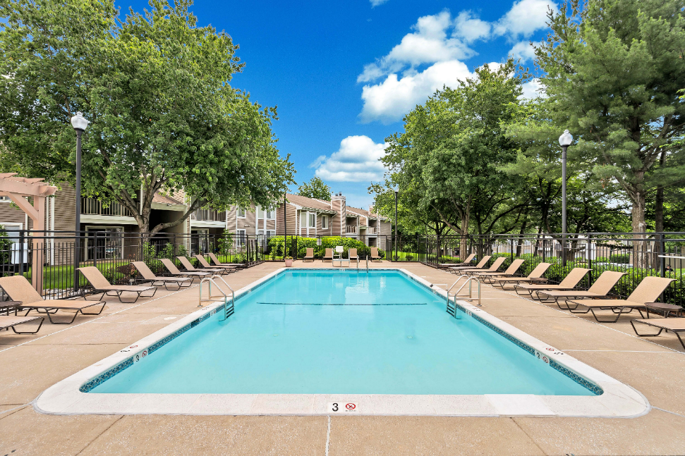our apartments have a swimming pool with chairs