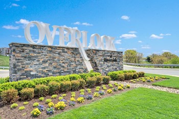 Overlook at Riverside monument sign. - Photo Gallery 15