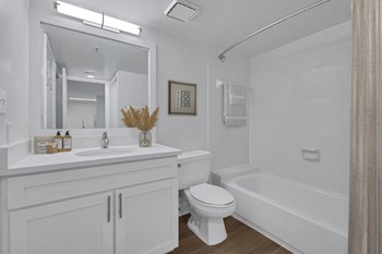 Columbia Glade Renovated Bath - Photo Gallery 8