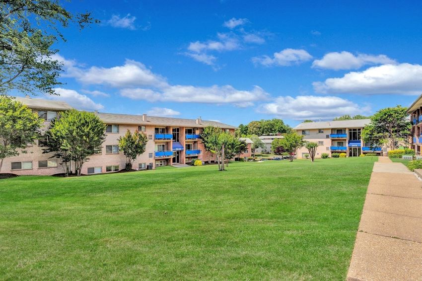 Margate Manor Apartments, 3954 Persimmon Drive, Fairfax, VA RentCafe