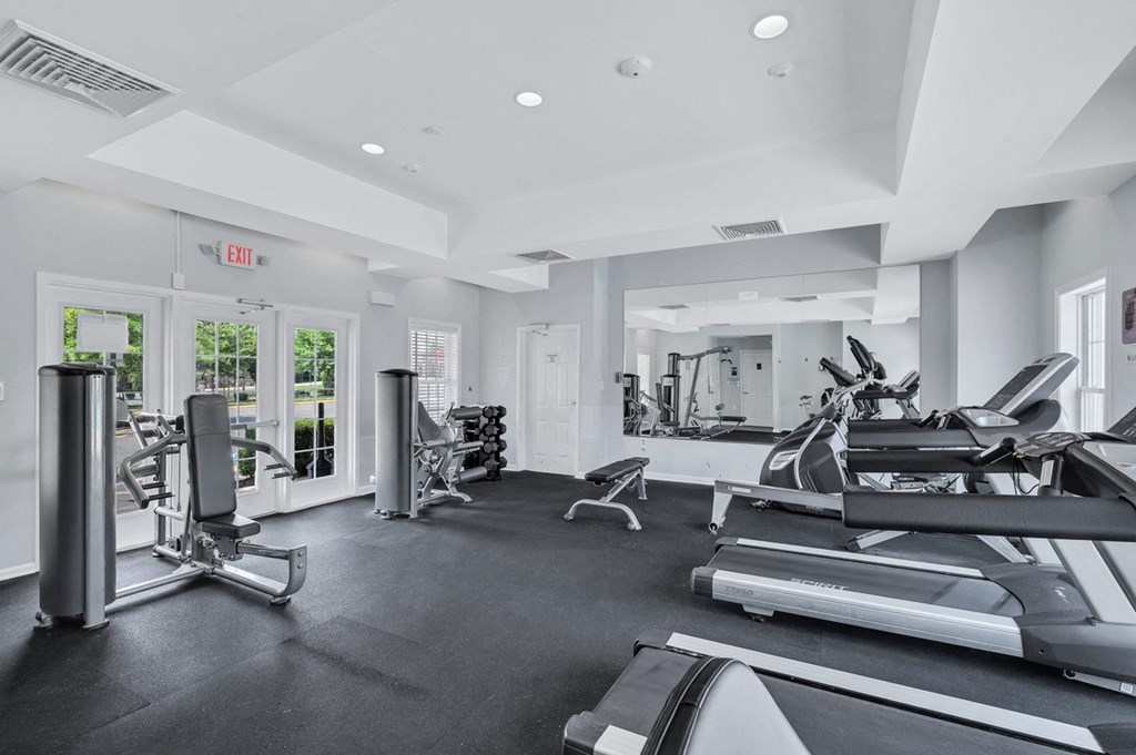 the gym at the runyon canyon apartments in prospect heights il