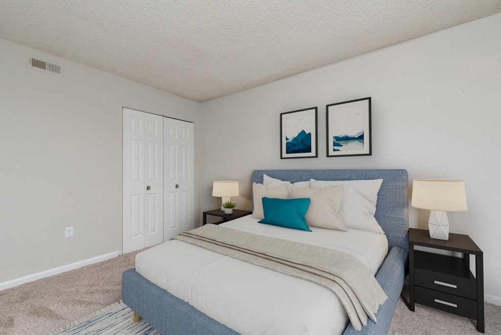 the preserve at ballantyne commons apartment bedroom