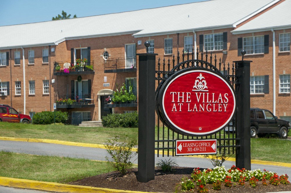 the villas sign in front of a building
