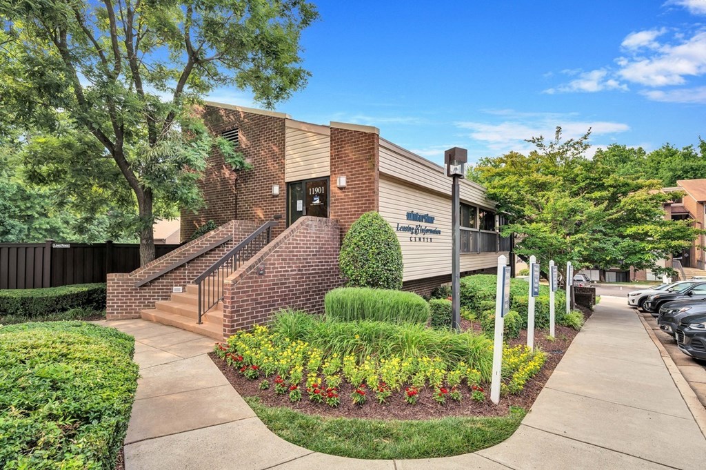 Winterthur Apartments, 11901 Winterthur Lane, Reston, VA RentCafe